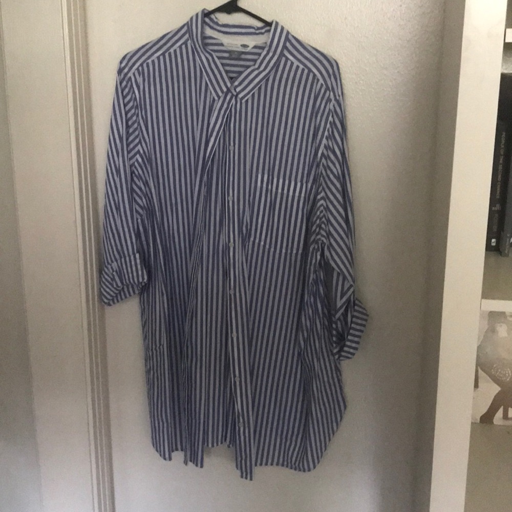 Buttoned down tunic